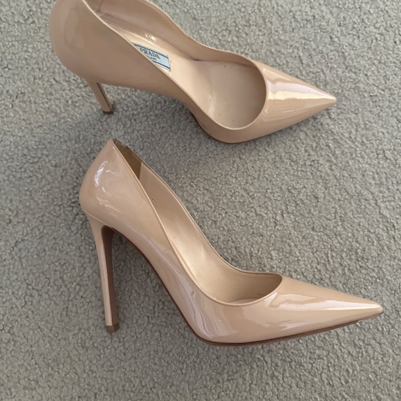 Prada patent leather nude pumps - Picture 5 of 7